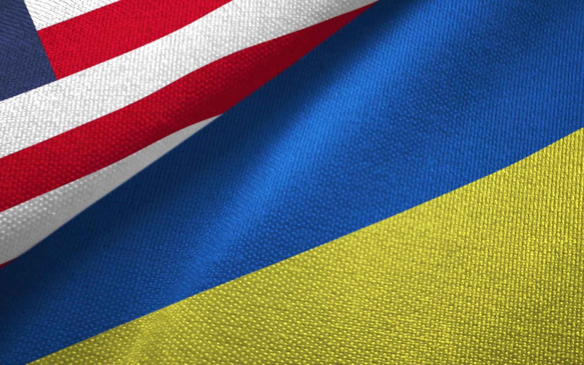 US-Ukraine Flags
